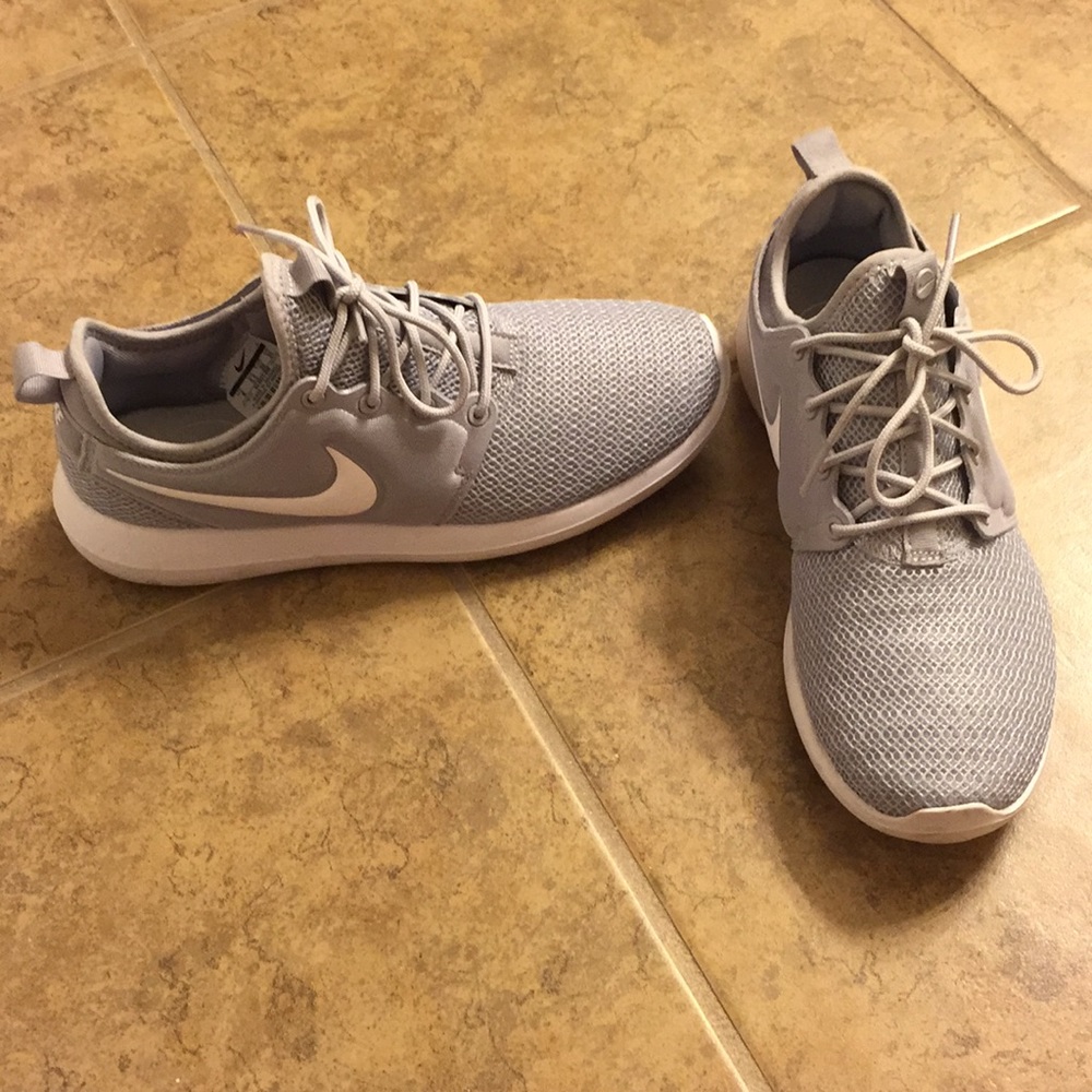 Women’s Nike roshe 2